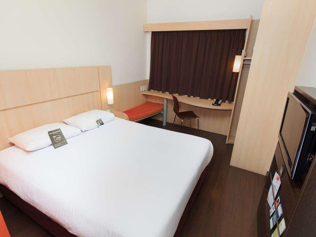 ホテル Ibis メデジン 部屋 写真