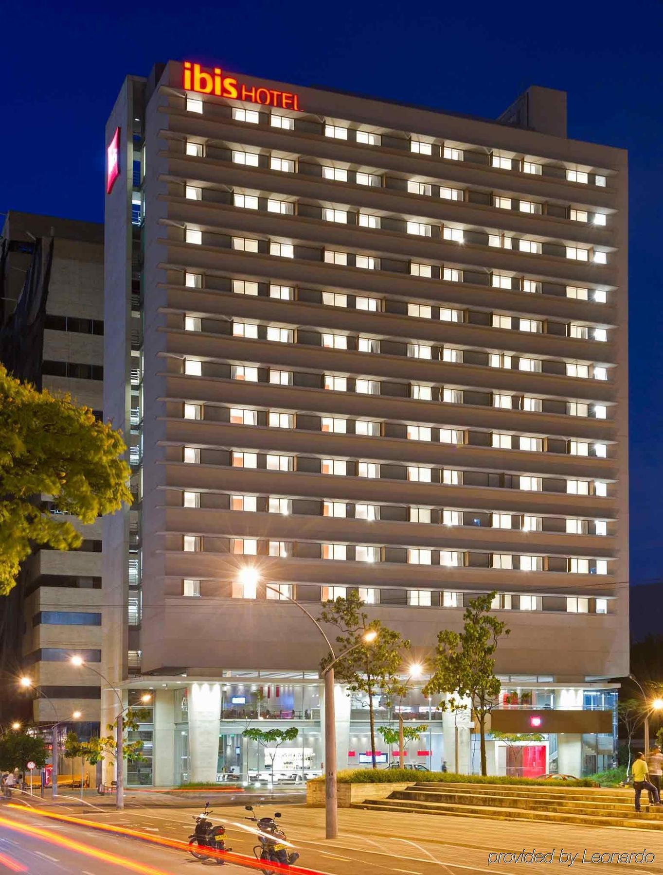 ホテル Ibis メデジン エクステリア 写真