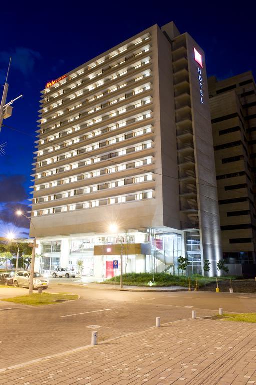 ホテル Ibis メデジン エクステリア 写真